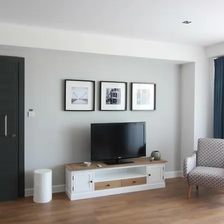Elia Apartment