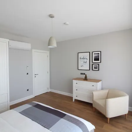 Apartament Elia Side