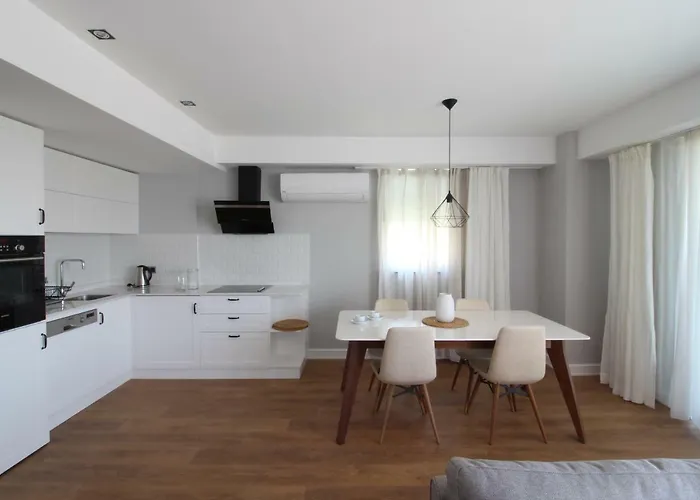 Elia Διαμέρισμα